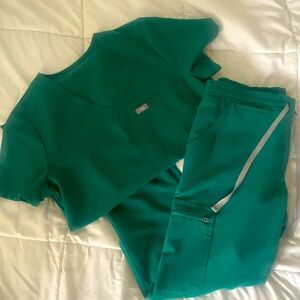 FIGS Scrub Set🩺Hunter Green💚